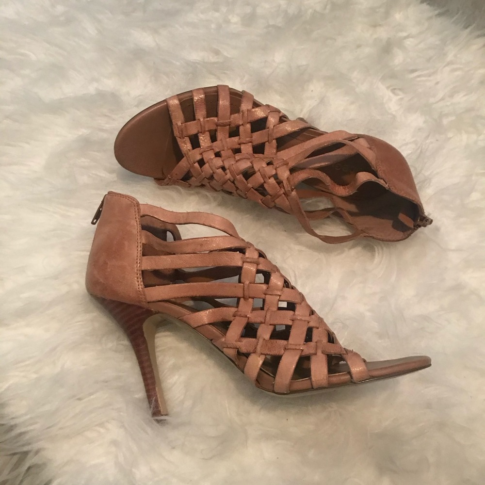 BCBGeneration Weave Leather Sandal Heels - Size 9